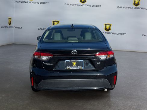 Used 2021 Toyota Corolla LE FWD image 4
