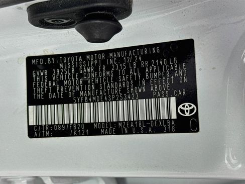 Certified 2025 Toyota Corolla LE FWD image 30