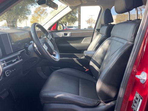 Used 2025 Hyundai Santa Fe SEL image 25