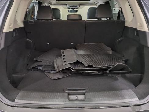 Used 2023 Nissan Rogue Platinum w/ Platinum Premium Package image 13