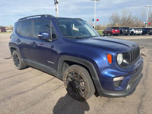 Used 2020 Jeep Renegade Altitude image 3
