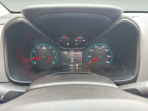 Used 2018 GMC Canyon SL image 16