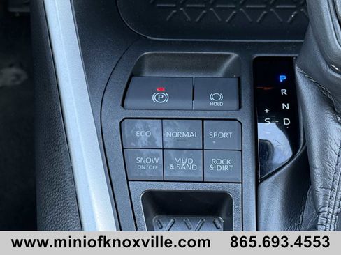 Used 2024 Toyota RAV4 LE image 20