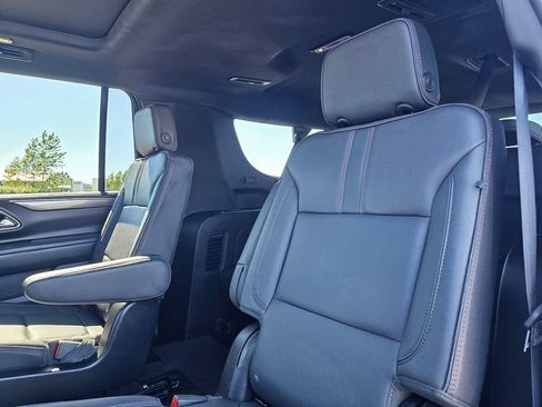 Used 2024 Chevrolet Suburban RST w/ Luxury Package AWD/4WD image 19