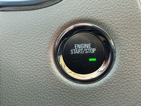 Used 2015 Cadillac SRX Performance w/ Driver Awareness Package image 28