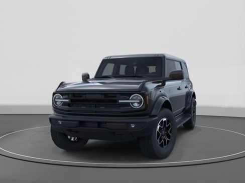 New 2025 Ford Bronco Outer Banks image 2