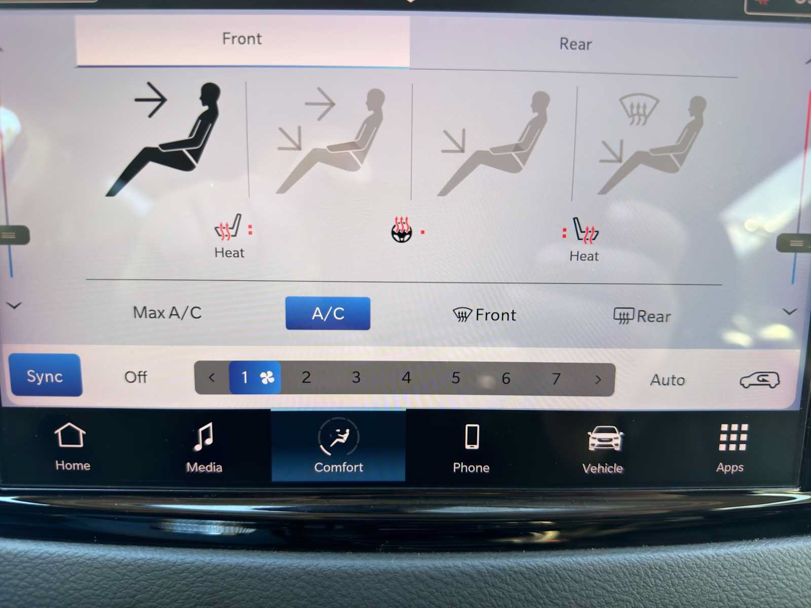 Used 2023 Chrysler Pacifica Touring-L FWD image 18