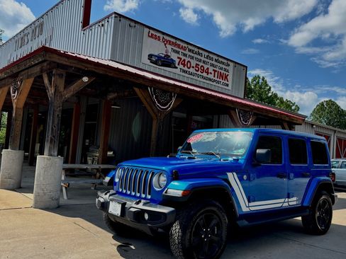Used 2021 Jeep Wrangler Unlimited Sahara AWD/4WD image 1