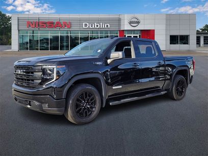 Used 2025 GMC Sierra 1500 Elevation w/ LPO, Elevation Black Package