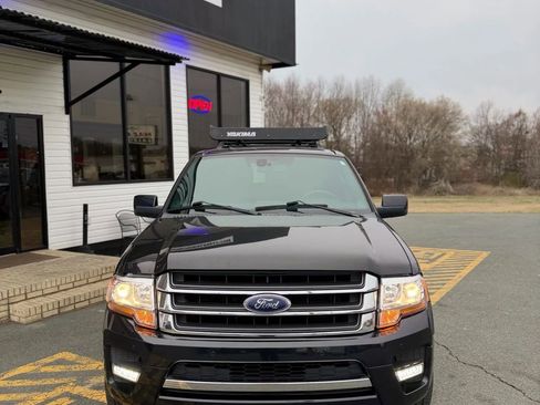 Used 2015 Ford Expedition Limited w/ Equipment Group 301A image 2