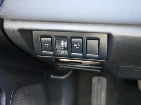 Used 2025 Subaru Outback Premium AWD/4WD image 26