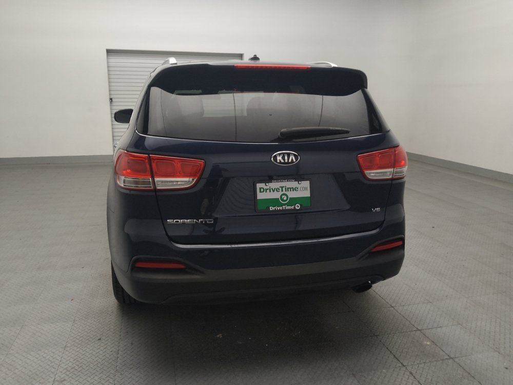 Used 2018 Kia Sorento FWD V6 image 6