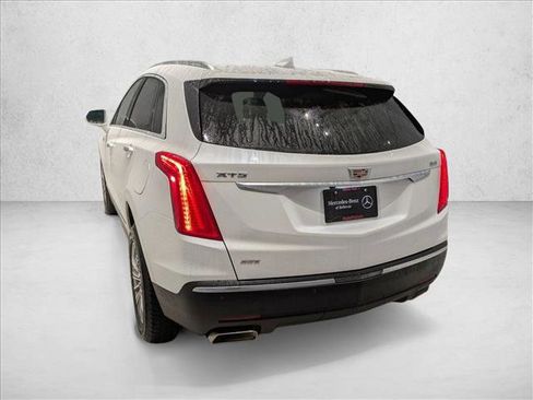 Used 2018 Cadillac XT5 Luxury w/ Driver Awareness Package image 8