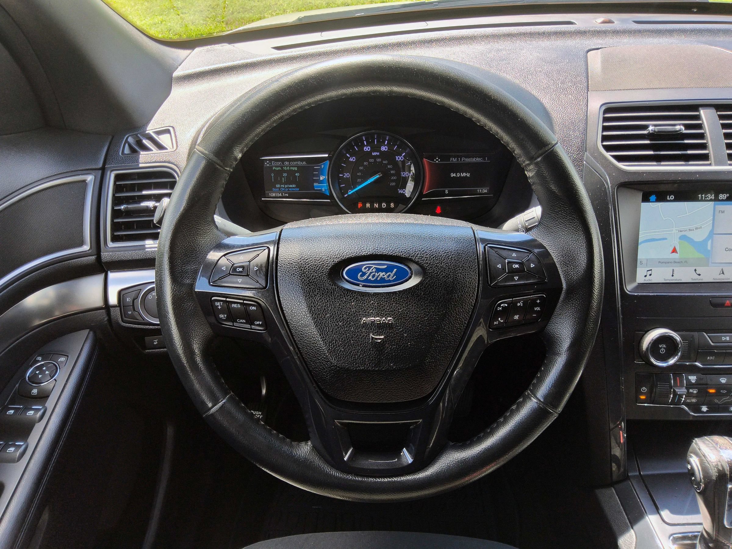 Used 2018 Ford Explorer XLT w/ Equipment Group 201A FWD image 7