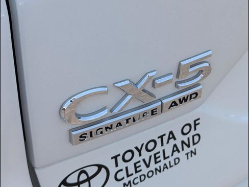 Used 2023 MAZDA CX-5 Signature AWD/4WD image 8