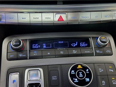 Used 2020 Hyundai Palisade Limited image 16