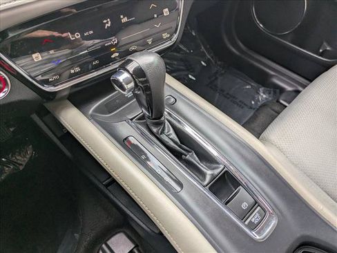 Used 2019 Honda HR-V EX image 13