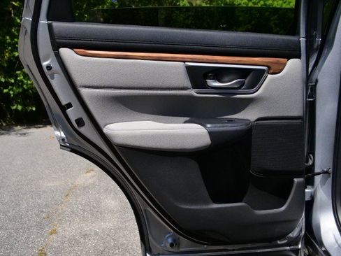Used 2019 Honda CR-V EX image 30
