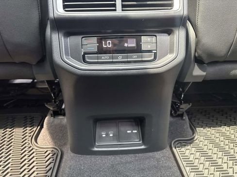 New 2026 Volkswagen Atlas SE FWD image 23