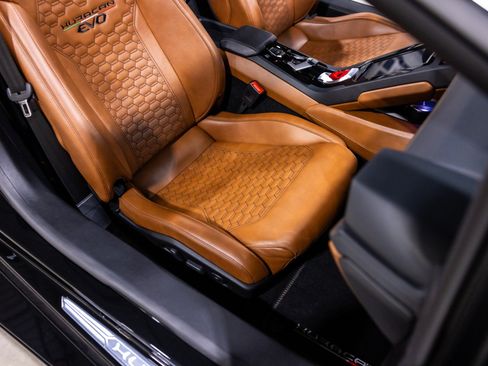 Used 2023 Lamborghini Huracan EVO AWD/4WD image 31