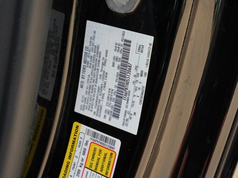 Used 2025 Ford Mustang Premium RWD image 27