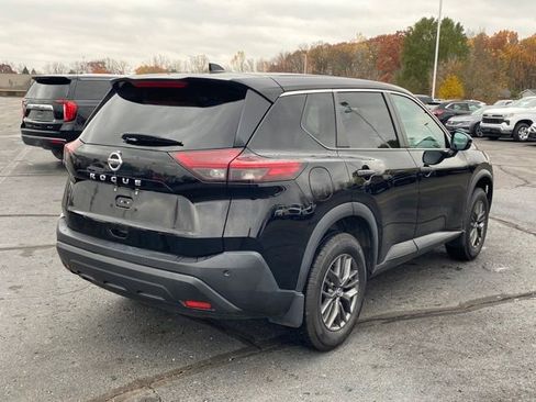 Used 2021 Nissan Rogue S image 3