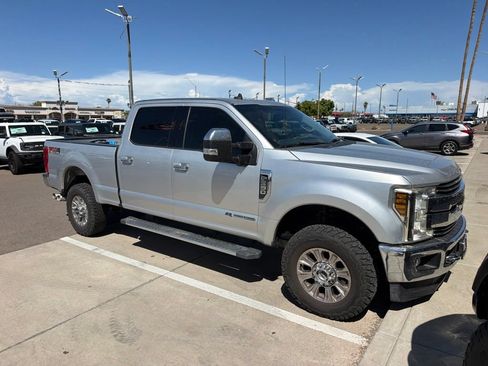 Used 2019 Ford F350 Lariat w/ Chrome Package AWD/4WD image 7