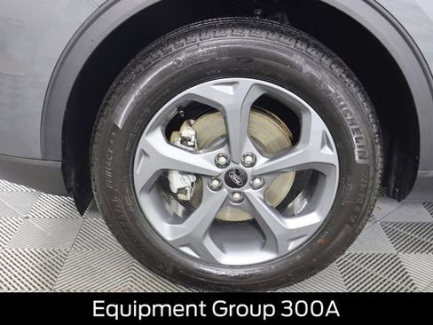 Certified 2025 Ford Escape ST-Line w/ Tech Pack #1 AWD/4WD image 16