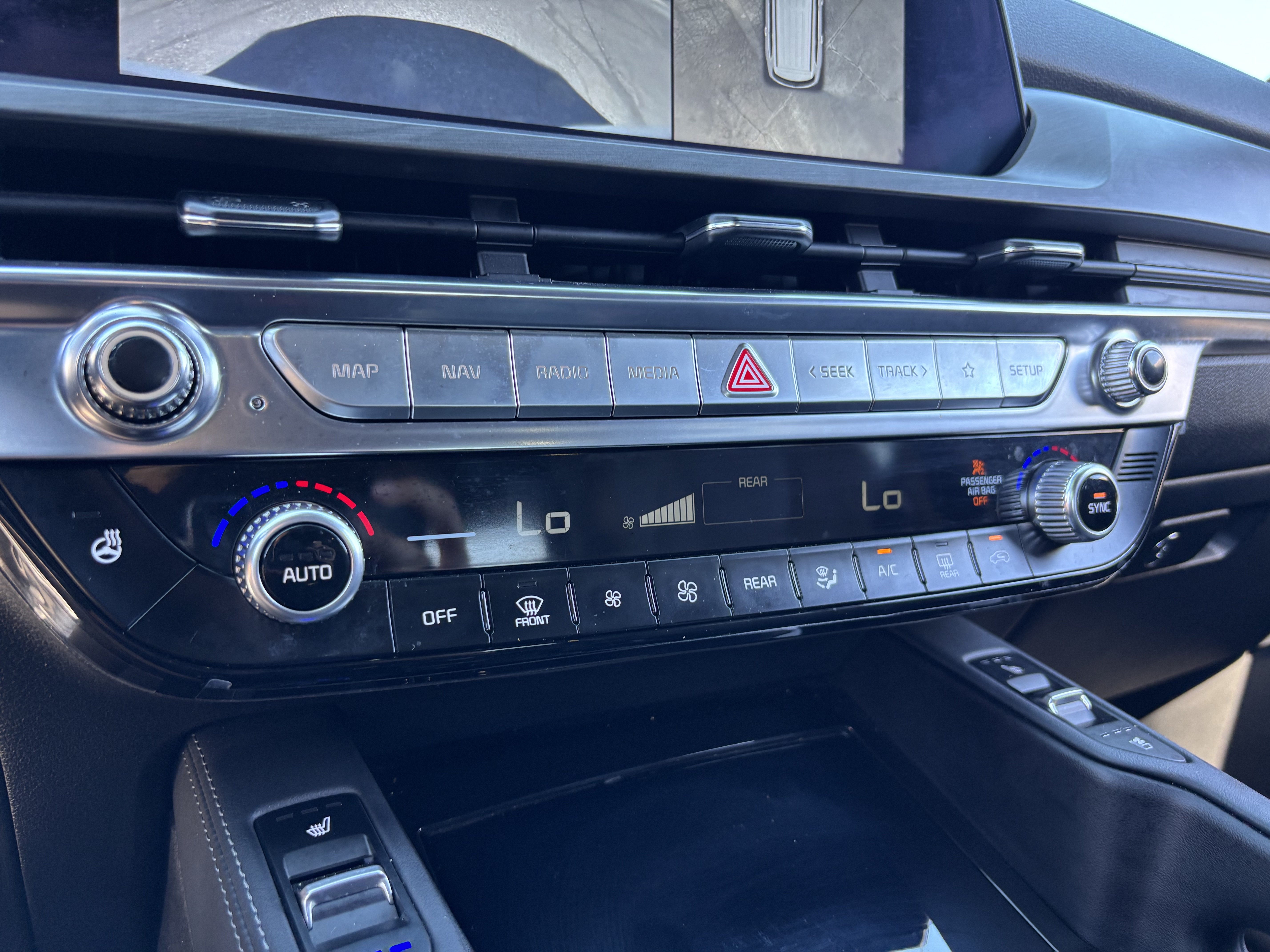 Certified 2024 Kia Telluride SX Prestige X-Line AWD/4WD image 23