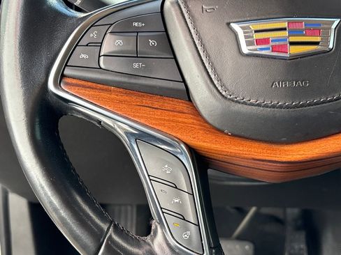 Used 2018 Cadillac XT5 Platinum w/ Driver Assist Package image 21