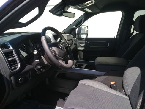 Used 2026 RAM 3500 Big Horn AWD/4WD image 13