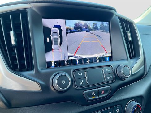 Used 2024 GMC Terrain Denali w/ Denali Premium Package image 14