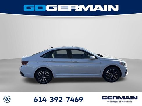 New 2026 Volkswagen Jetta SE image 7