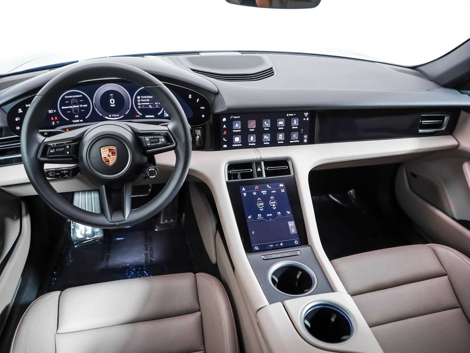 Certified 2025 Porsche Taycan w/ Premium Package AWD/4WD image 18