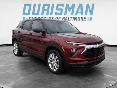 Used 2025 Chevrolet TrailBlazer LS w/ LS Convenience Package image 1