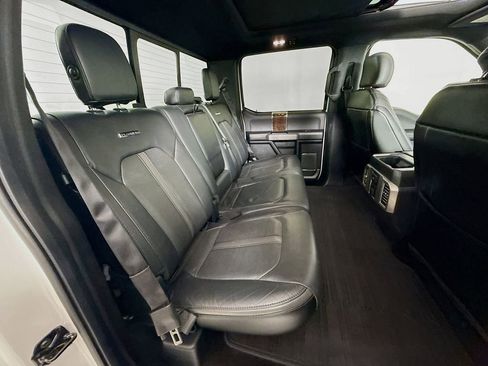 Used 2016 Ford F150 Platinum w/ Equipment Group 701A Luxury image 27