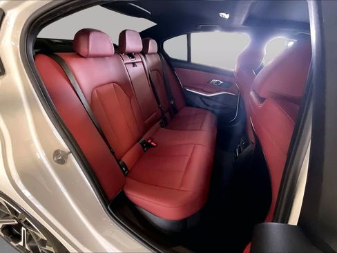 Certified 2025 BMW 330i Sedan w/ Convenience Package RWD image 18