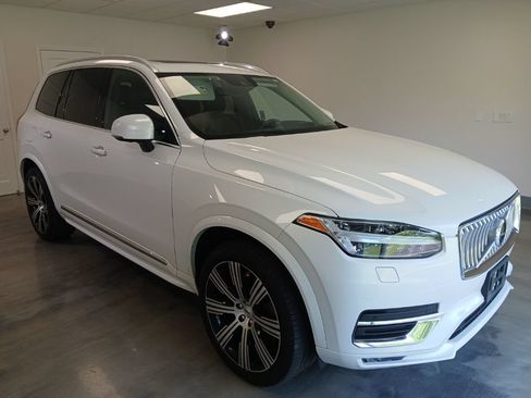 Used 2021 Volvo XC90 T6 Inscription w/ Protection Package Premier AWD/4WD image 1