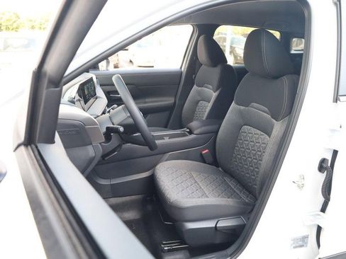 New 2026 Nissan Kicks SV image 8