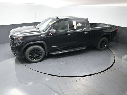 Used 2022 GMC Sierra 1500 Elevation AWD/4WD image 18