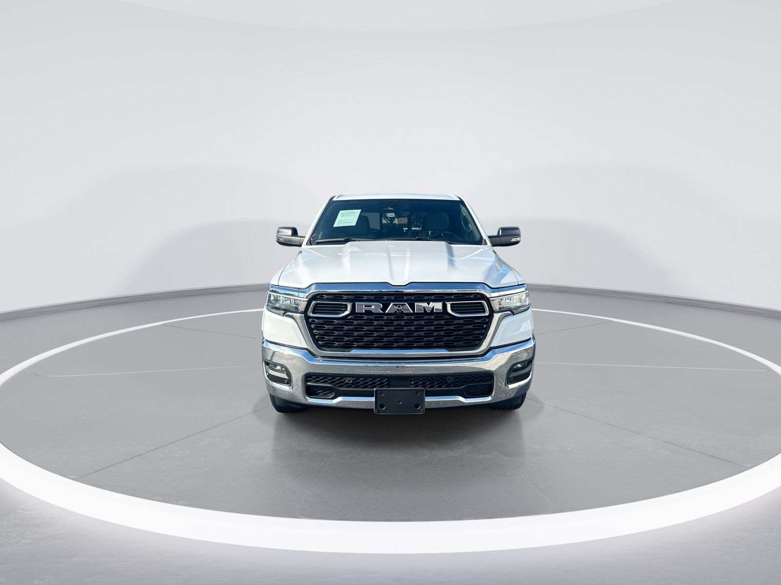 Used 2025 RAM 1500 Big Horn AWD/4WD image 3