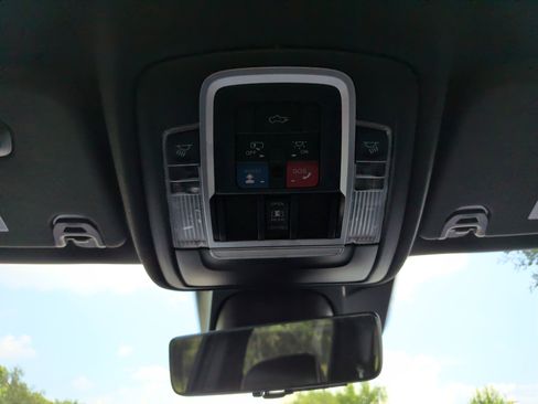 Used 2022 RAM 1500 Limited AWD/4WD image 31