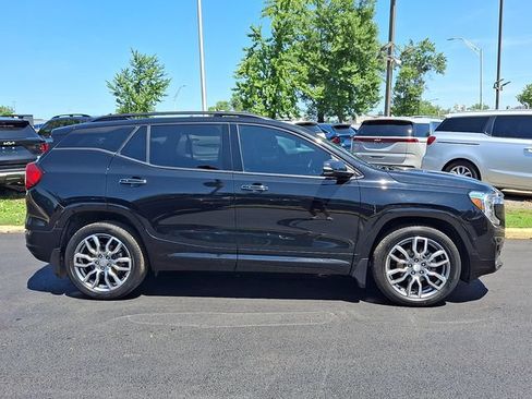 Used 2023 GMC Terrain Denali w/ Denali Premium Package AWD/4WD image 7