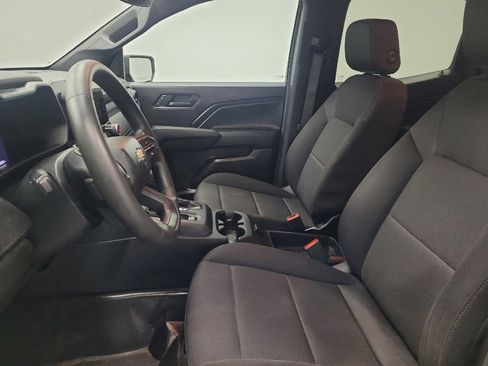 Used 2023 Chevrolet Colorado W/T image 17