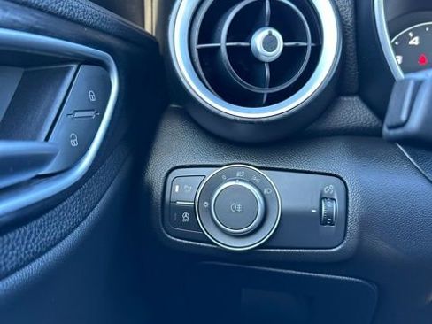 Used 2022 Alfa Romeo Giulia Sprint image 48