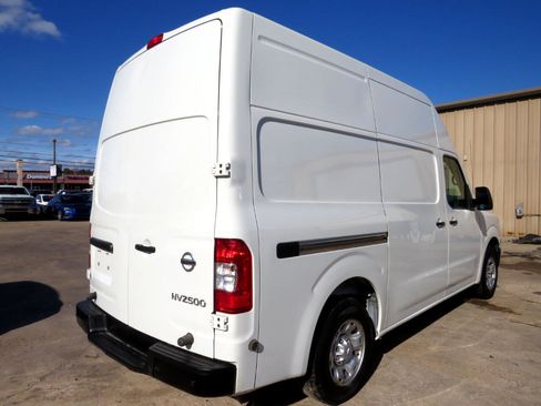 Used 2020 Nissan NV 2500 SV image 4