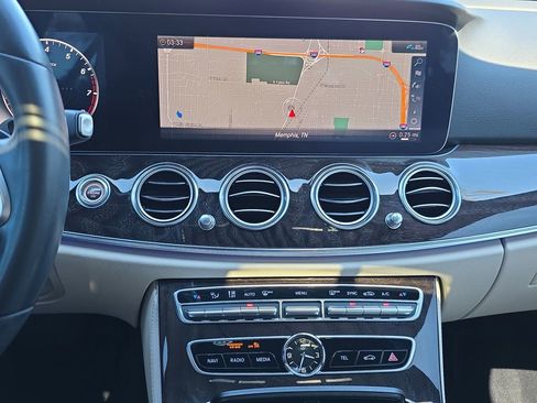 Used 2020 Mercedes-Benz E 450 4MATIC Sedan image 24