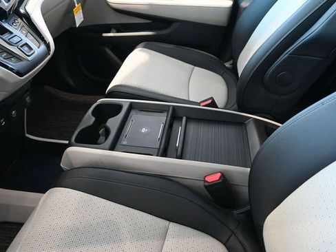 New 2026 Honda Odyssey Elite image 17