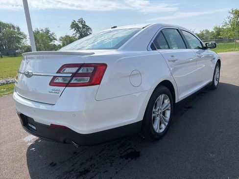 Used 2018 Ford Taurus SEL w/ Equipment Group 201A FWD image 7