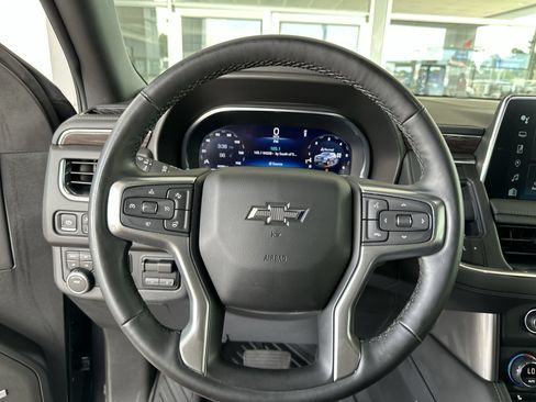 Used 2024 Chevrolet Tahoe Z71 w/ Luxury Package AWD/4WD image 12